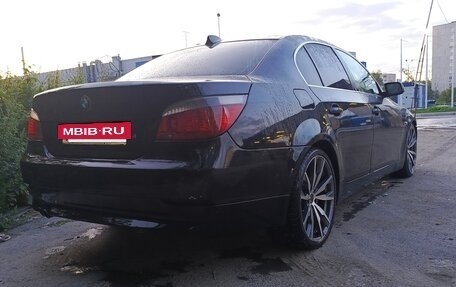 BMW 5 серия, 2005 год, 1 400 000 рублей, 3 фотография
