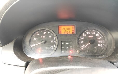 Renault Logan I, 2006 год, 220 000 рублей, 7 фотография