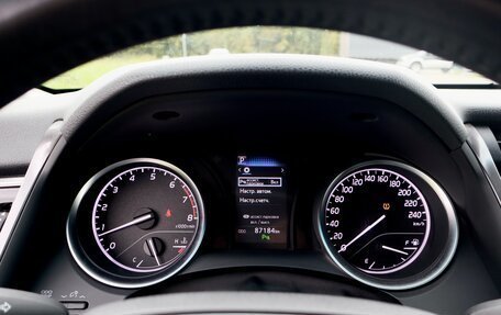 Toyota Camry, 2019 год, 2 650 000 рублей, 18 фотография