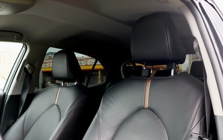 Toyota Camry, 2019 год, 2 650 000 рублей, 16 фотография