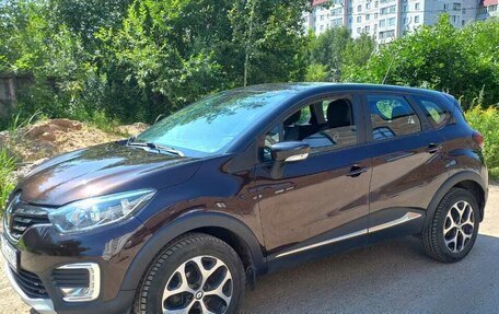 Renault Kaptur I рестайлинг, 2020 год, 1 560 000 рублей, 3 фотография