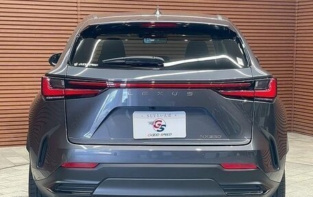 Lexus NX, 2022 год, 3 500 000 рублей, 8 фотография