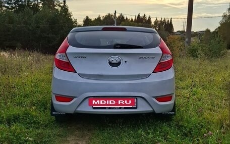 Hyundai Solaris II рестайлинг, 2011 год, 620 000 рублей, 3 фотография