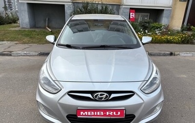 Hyundai Solaris II рестайлинг, 2013 год, 525 000 рублей, 1 фотография
