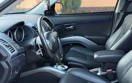 Mitsubishi Outlander III рестайлинг 3, 2012 год, 1 390 000 рублей, 11 фотография