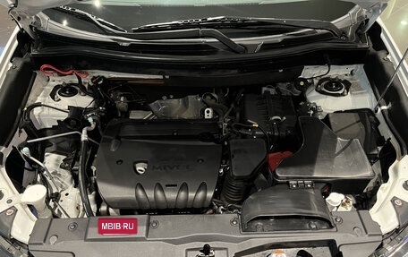 Mitsubishi Outlander III рестайлинг 3, 2015 год, 2 100 000 рублей, 13 фотография