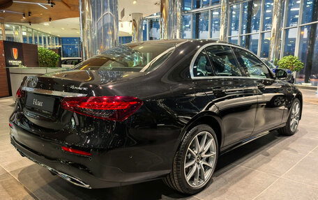 Mercedes-Benz E-Класс, 2024 год, 8 950 000 рублей, 3 фотография
