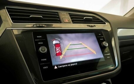 Volkswagen Tiguan II, 2020 год, 2 009 000 рублей, 8 фотография