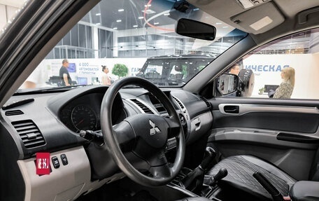 Mitsubishi Pajero Sport II рестайлинг, 2013 год, 1 550 000 рублей, 20 фотография