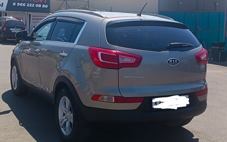 KIA Sportage III, 2010 год, 1 000 000 рублей, 2 фотография