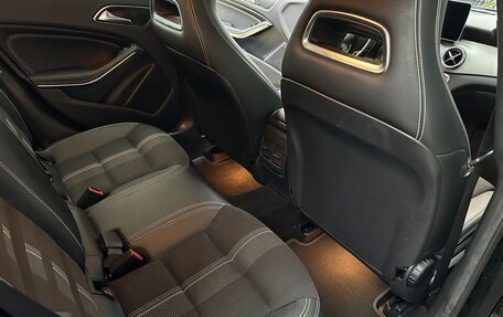 Mercedes-Benz GLA, 2019 год, 2 400 000 рублей, 13 фотография