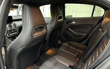 Mercedes-Benz GLA, 2019 год, 2 400 000 рублей, 12 фотография