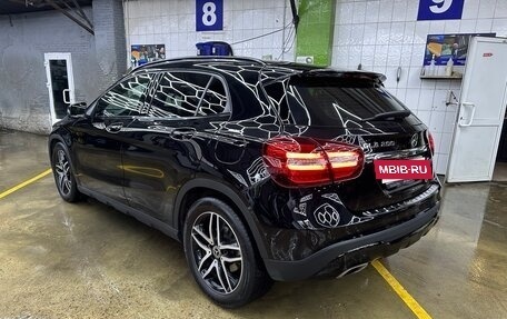 Mercedes-Benz GLA, 2019 год, 2 400 000 рублей, 7 фотография