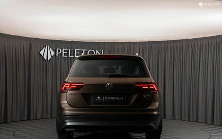 Volkswagen Tiguan II, 2017 год, 2 990 000 рублей, 6 фотография