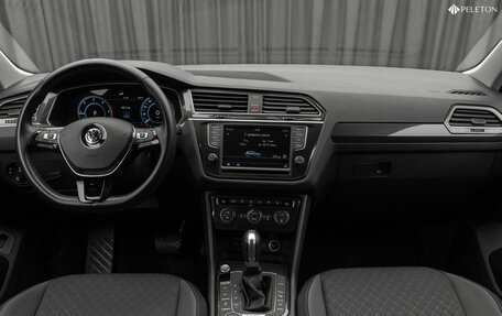 Volkswagen Tiguan II, 2017 год, 2 990 000 рублей, 10 фотография