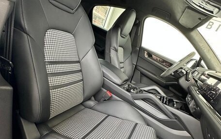 Porsche Cayenne III, 2025 год, 23 190 000 рублей, 23 фотография