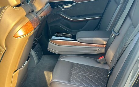 Audi A8, 2019 год, 6 400 000 рублей, 10 фотография