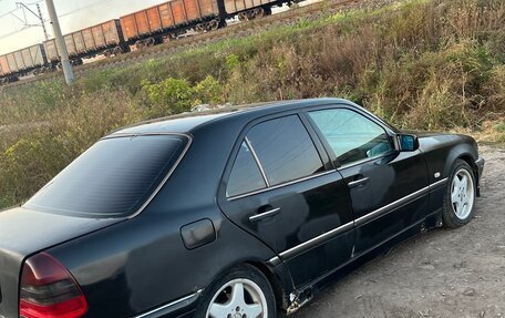 Mercedes-Benz C-Класс, 1997 год, 310 000 рублей, 2 фотография