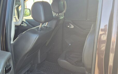 Nissan Navara (Frontier), 2010 год, 1 530 000 рублей, 7 фотография