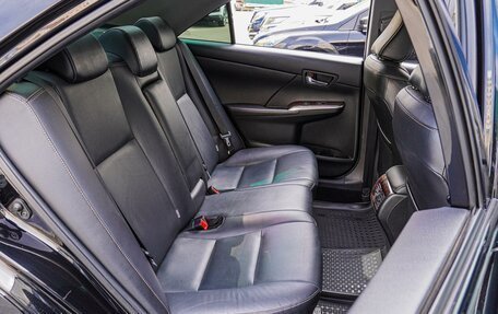 Toyota Camry, 2017 год, 2 330 000 рублей, 7 фотография