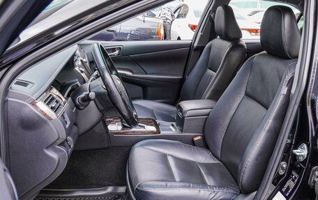 Toyota Camry, 2017 год, 2 330 000 рублей, 10 фотография