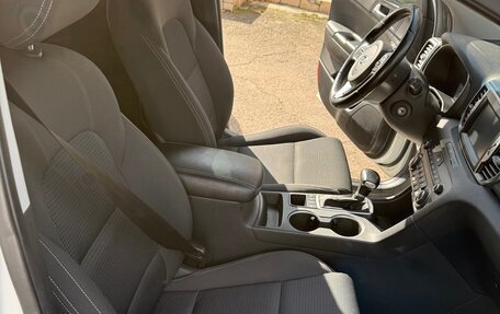 KIA Sportage IV рестайлинг, 2016 год, 1 999 999 рублей, 6 фотография