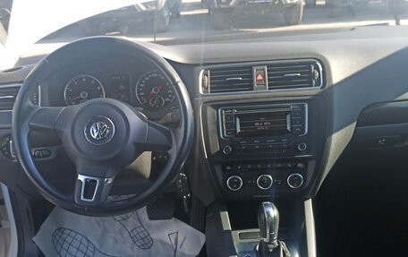 Volkswagen Jetta VI, 2014 год, 1 175 000 рублей, 4 фотография