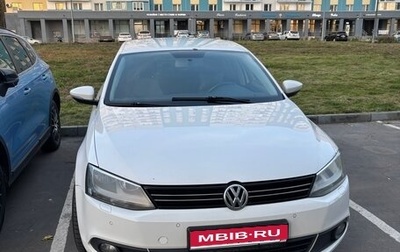 Volkswagen Jetta VI, 2013 год, 900 000 рублей, 1 фотография