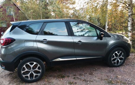 Renault Kaptur I рестайлинг, 2017 год, 1 250 000 рублей, 7 фотография