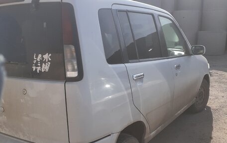 Nissan Cube II, 2000 год, 150 000 рублей, 2 фотография