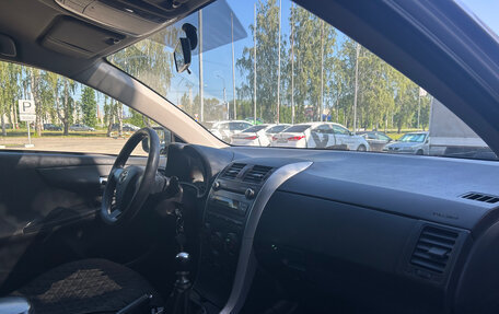 Toyota Corolla, 2011 год, 672 000 рублей, 14 фотография