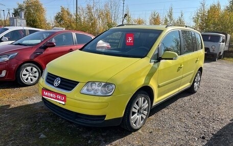 Volkswagen Touran III, 2005 год, 515 000 рублей, 1 фотография