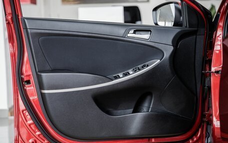Hyundai Solaris II рестайлинг, 2015 год, 1 088 000 рублей, 12 фотография
