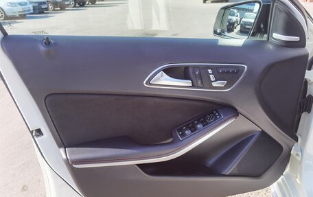 Mercedes-Benz A-Класс AMG, 2018 год, 3 200 000 рублей, 15 фотография