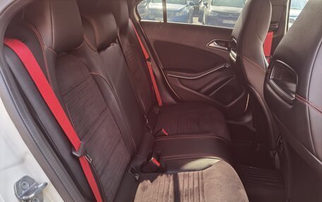 Mercedes-Benz A-Класс AMG, 2018 год, 3 200 000 рублей, 23 фотография