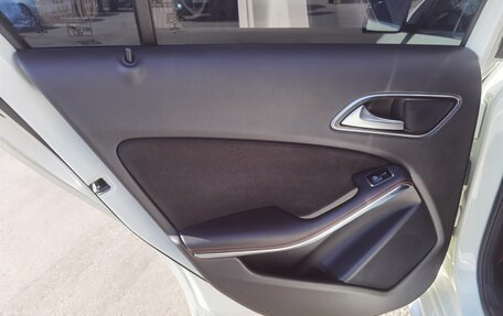 Mercedes-Benz A-Класс AMG, 2018 год, 3 200 000 рублей, 20 фотография