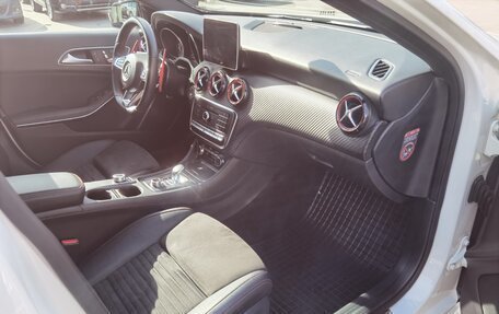 Mercedes-Benz A-Класс AMG, 2018 год, 3 200 000 рублей, 25 фотография