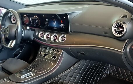 Mercedes-Benz E-Класс, 2021 год, 3 000 000 рублей, 5 фотография