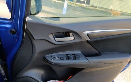 Honda Fit III, 2017 год, 1 200 000 рублей, 17 фотография