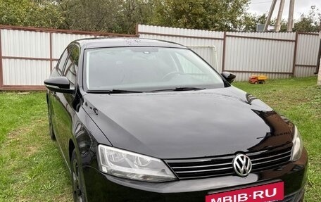 Volkswagen Jetta VI, 2012 год, 870 000 рублей, 2 фотография