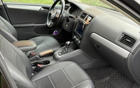 Volkswagen Jetta VI, 2012 год, 870 000 рублей, 10 фотография