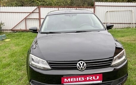 Volkswagen Jetta VI, 2012 год, 870 000 рублей, 3 фотография