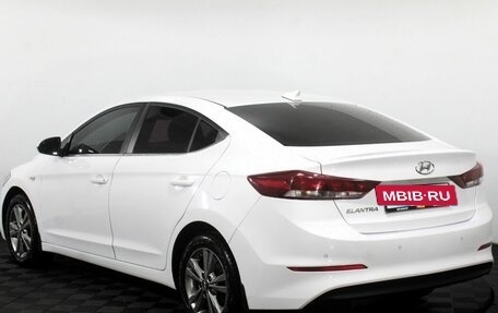 Hyundai Elantra VI рестайлинг, 2017 год, 1 300 000 рублей, 8 фотография