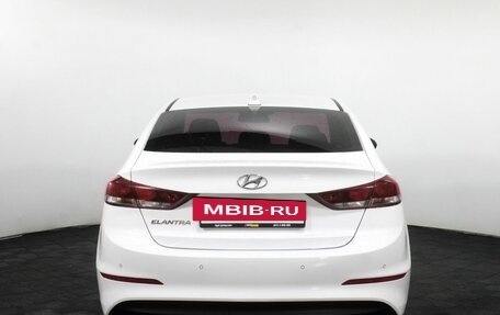 Hyundai Elantra VI рестайлинг, 2017 год, 1 300 000 рублей, 7 фотография