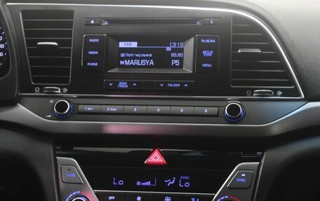 Hyundai Elantra VI рестайлинг, 2017 год, 1 300 000 рублей, 15 фотография