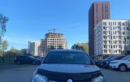 Renault Logan II, 2015 год, 600 000 рублей, 7 фотография
