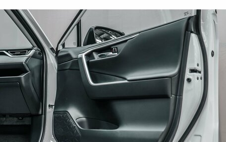 Toyota RAV4, 2025 год, 4 200 000 рублей, 17 фотография