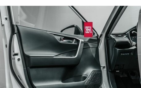 Toyota RAV4, 2025 год, 4 200 000 рублей, 21 фотография