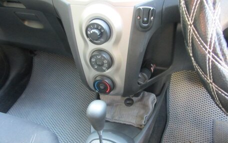 Toyota Vitz, 2008 год, 800 000 рублей, 16 фотография