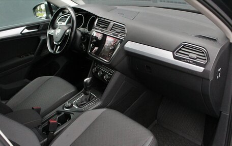 Volkswagen Tiguan II, 2020 год, 2 600 000 рублей, 5 фотография